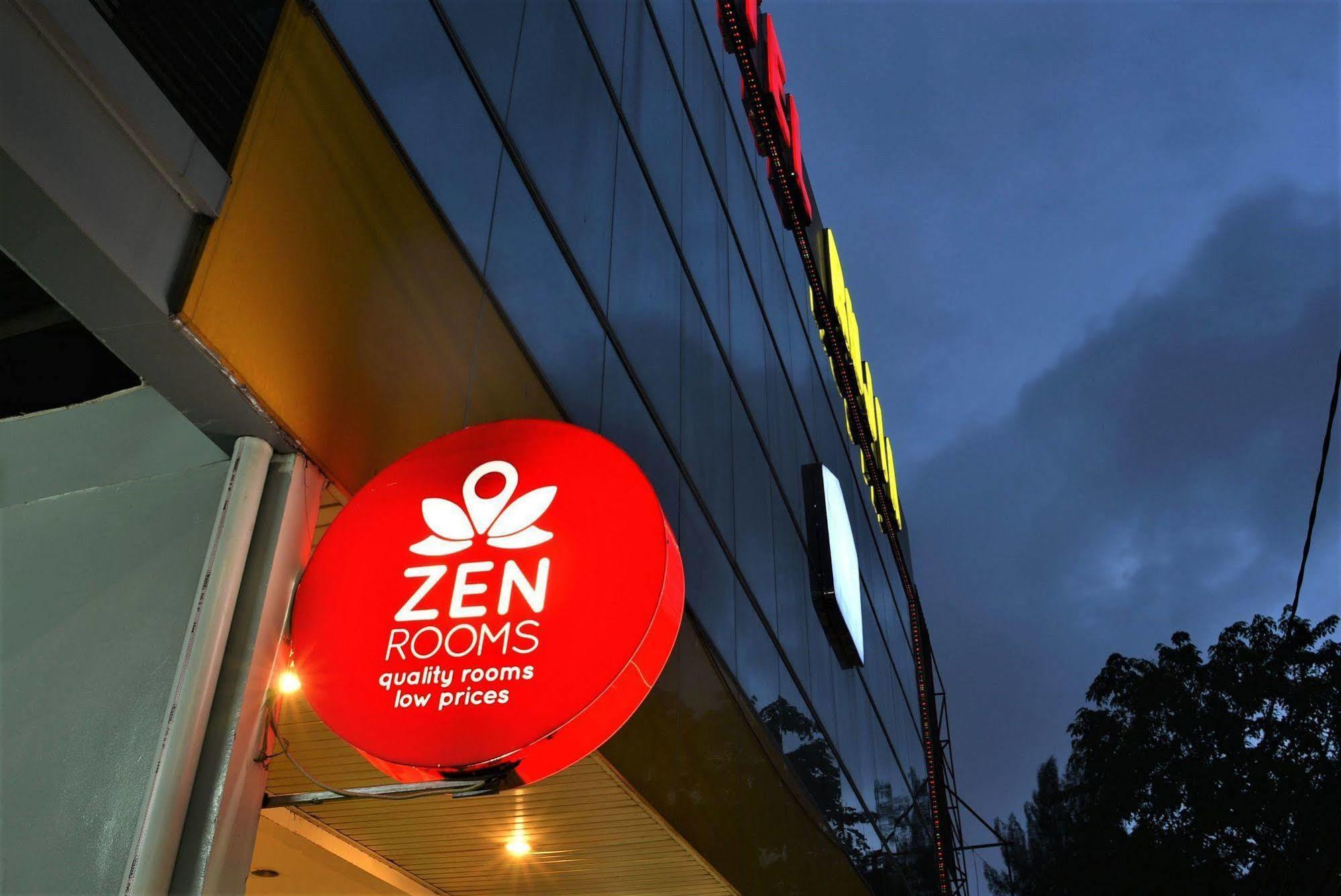Zen Rooms Rujia Pecenongan Джакарта Экстерьер фото