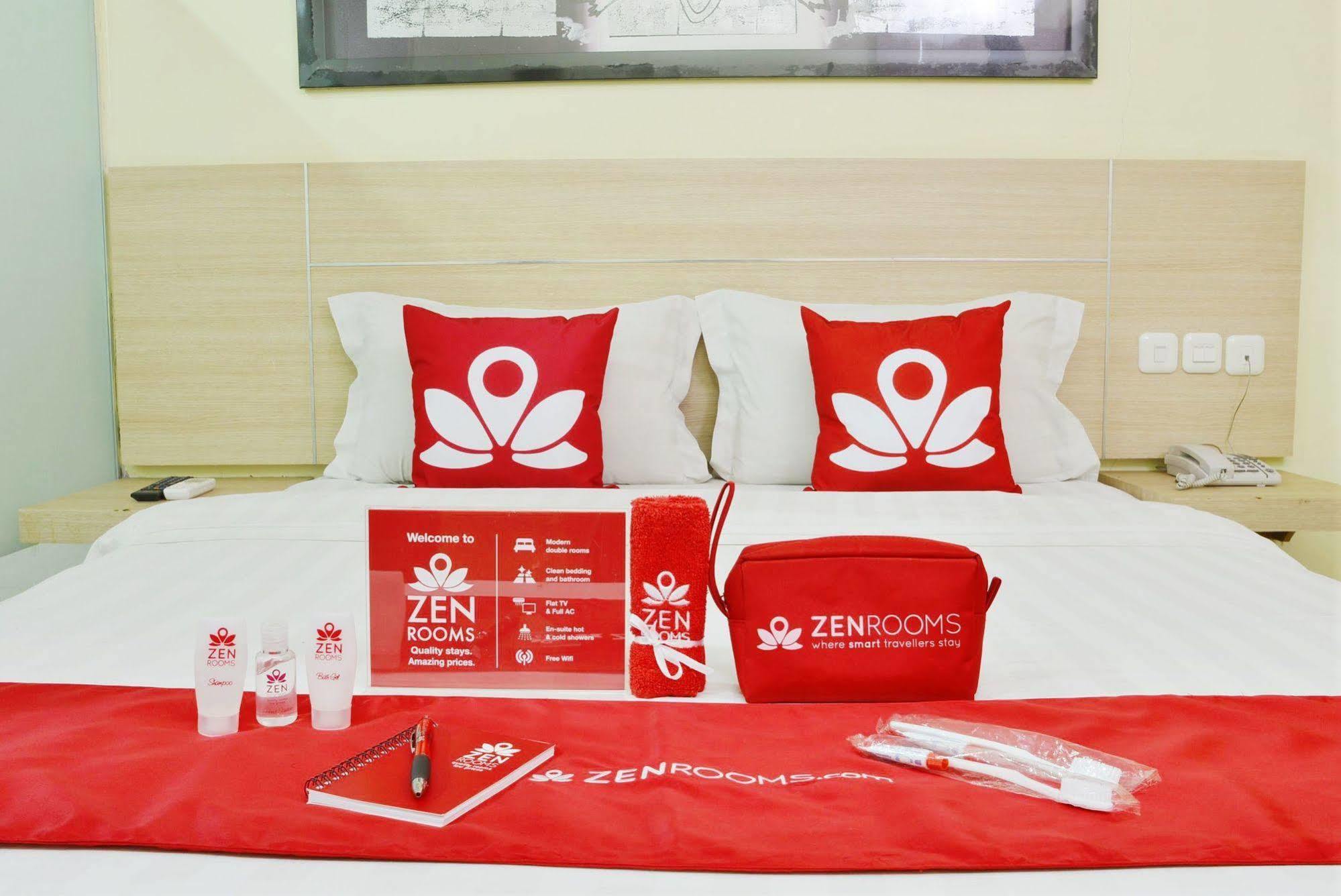 Zen Rooms Rujia Pecenongan Джакарта Экстерьер фото