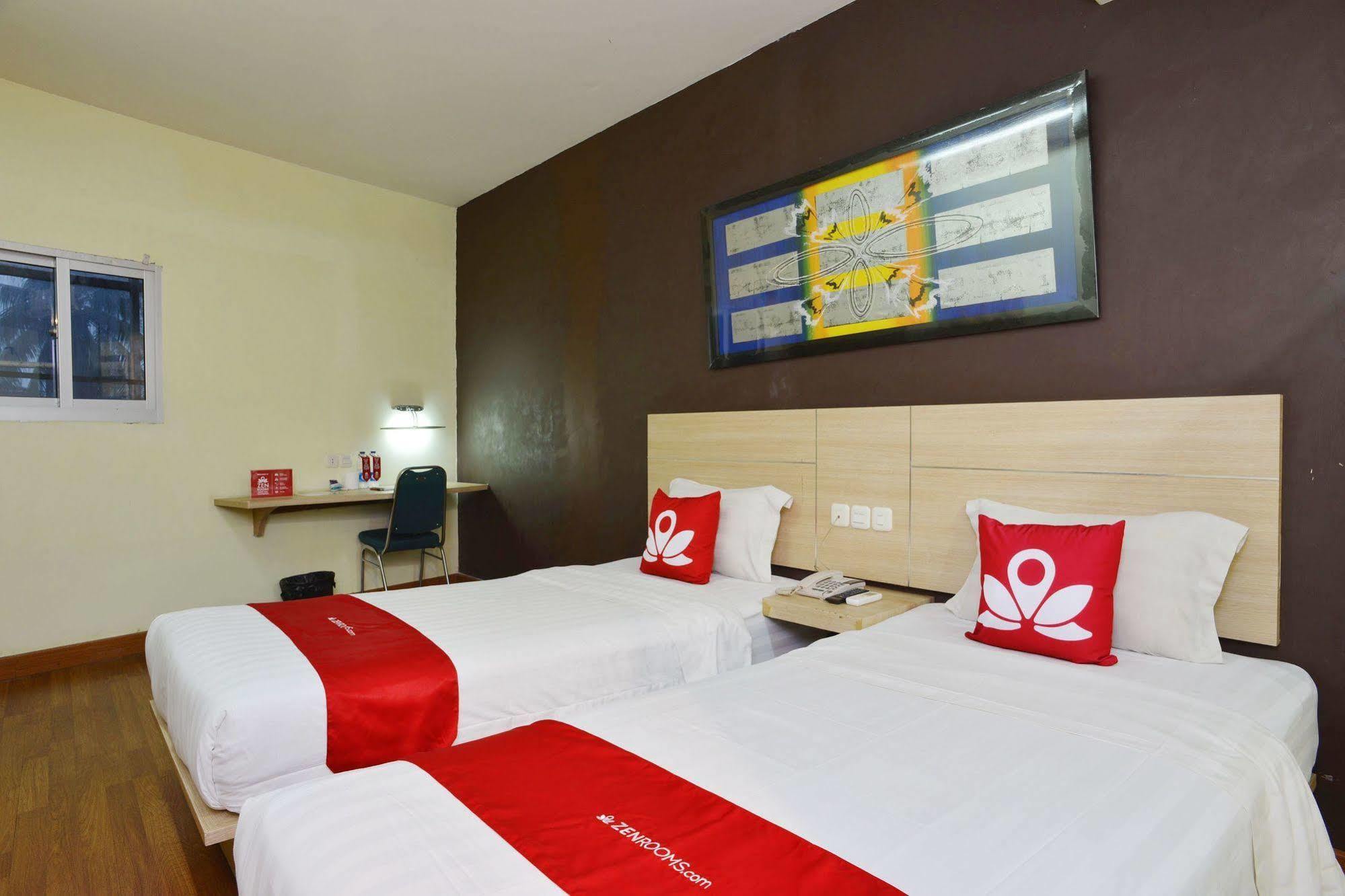 Zen Rooms Rujia Pecenongan Джакарта Экстерьер фото