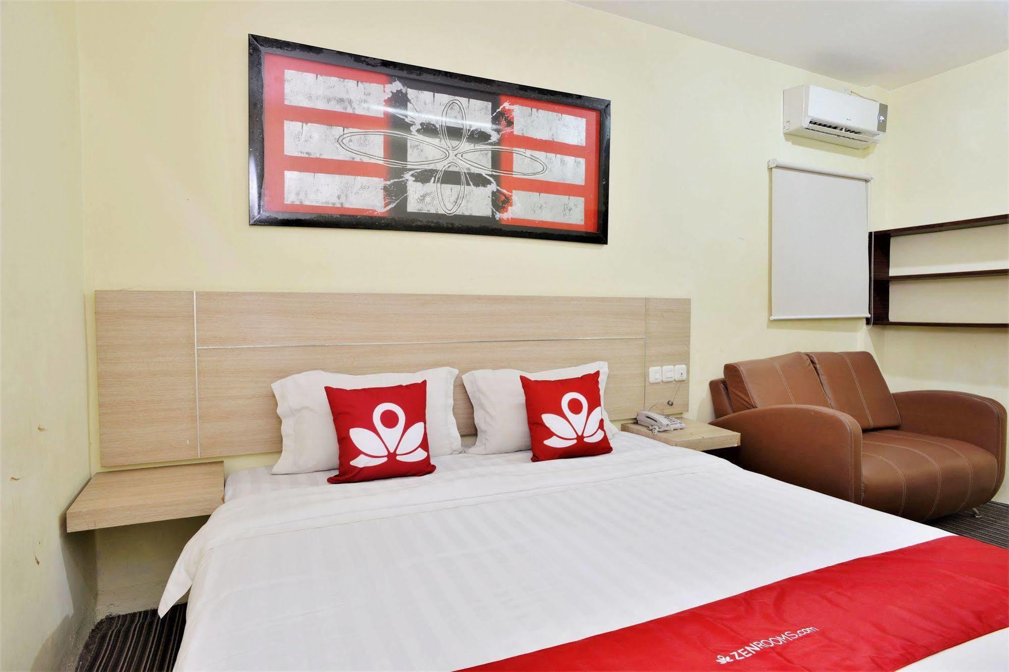 Zen Rooms Rujia Pecenongan Джакарта Экстерьер фото